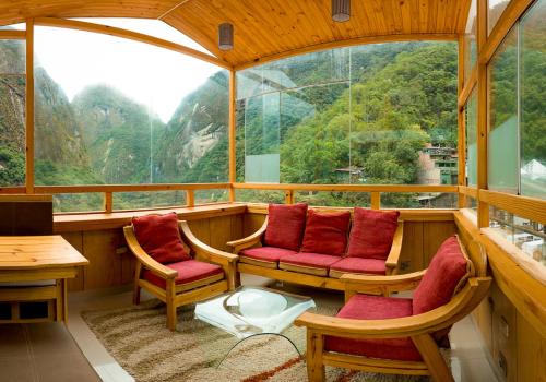 Waman Hotel